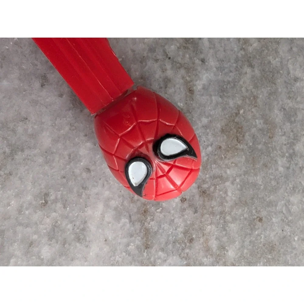 VINTAGE PEZ DISPENSERS LOT OF 2-- BATMAN (1985) AND SPIDERMAN (1989)
